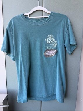 Undrgrnd Collective Reworked Oyster Graphic Tee